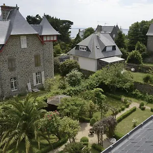 La Maison De La Marine Couette-café Cancale