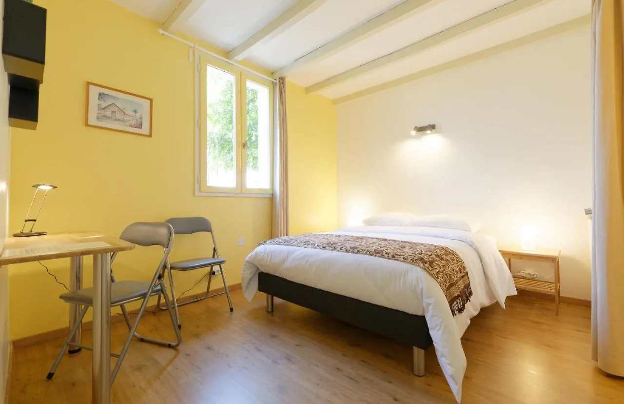 Chambre D'Hotes De Charme A La Maison Bleue Savignac-Mona
